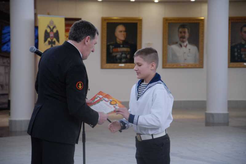 «Тайфун»: торжественное построение в музее оружия! Тульский Государственный Музей Оружия