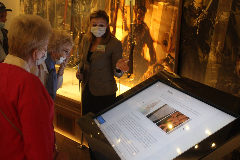 В Год Памяти и Славы в музее оружия почетные гости – ветераны из города Пущино. Тульский Государственный Музей Оружия