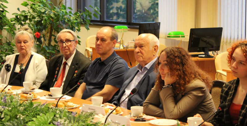 «Из поколения в поколение. Музейные оружейные династии»: круглый стол в Тульском государственном музее оружия в «Ночь музеев»! Тульский Государственный Музей Оружия