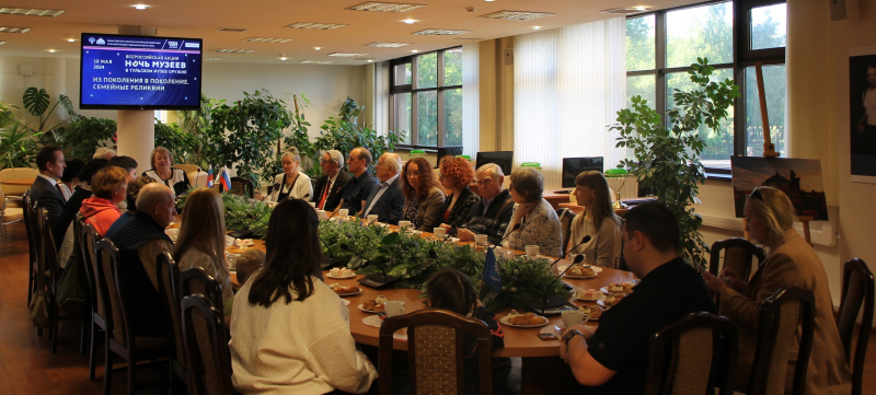 «Из поколения в поколение. Музейные оружейные династии»: круглый стол в Тульском государственном музее оружия в «Ночь музеев»! Тульский Государственный Музей Оружия