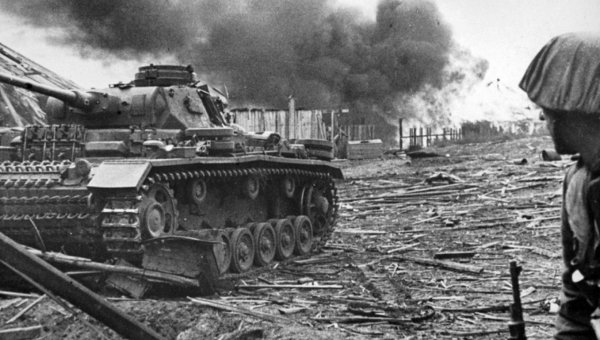 Второй вопрос интернет-викторины "Я помню, я горжусь!": БРОНЯ КРЕПКА И ТАНКИ НАШИ БЫСТРЫ Тульский Государственный Музей Оружия