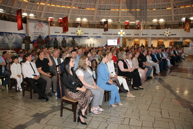 В Тульском музее оружия состоялось празднование первой годовщины со дня основания тульского филиала фонда поддержки участников специальной военной операции «Защитники Отечества»! Тульский Государственный Музей Оружия