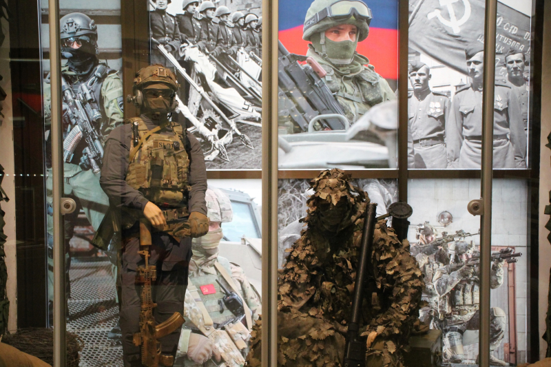 На выставке «Служу России!», посвященной героям, участникам специальной военной операции по защите Донбасса, произведено масштабное обновление Тульский Государственный Музей Оружия