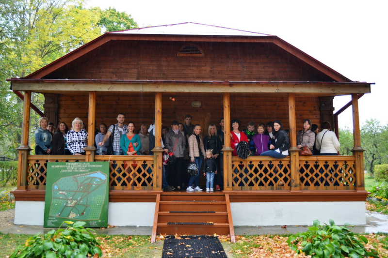 «Когда вы будете в Спасском, поклонитесь от меня дому, саду, моему молодому дубу, родине поклонитесь…» Тульский Государственный Музей Оружия