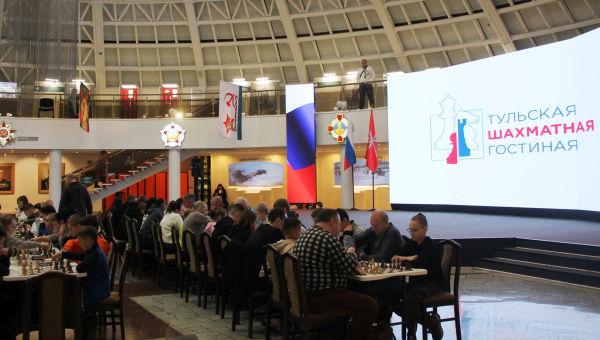 В «Ночь искусств» в Тульском музее оружия прошел турнир Тульской шахматной гостиной «Шахматы как искусство», реализуемый при поддержке Президентского фонда культурных инициатив Тульский Государственный Музей Оружия