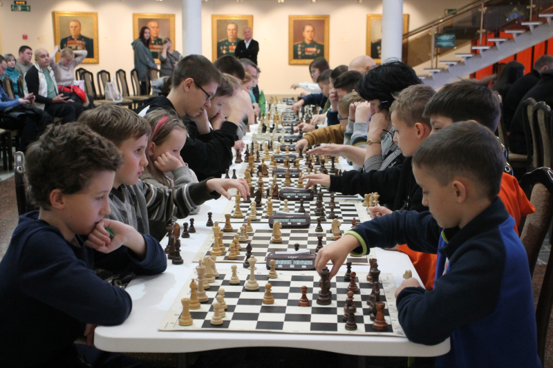 В «Ночь искусств» в Тульском музее оружия прошел турнир Тульской шахматной гостиной «Шахматы как искусство», реализуемый при поддержке Президентского фонда культурных инициатив Тульский Государственный Музей Оружия