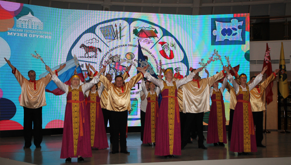 Творческие встречи дружбы и добра особенных детей и молодых людей в рамках социального проекта «Добро делать спешить должно» музея оружия. Тульский Государственный Музей Оружия