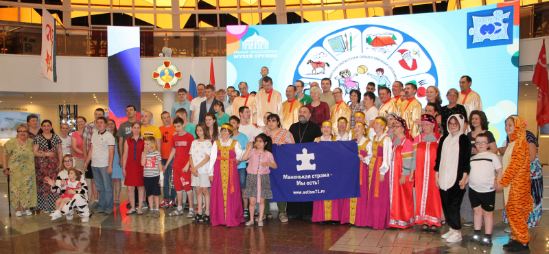 Творческие встречи дружбы и добра особенных детей и молодых людей в рамках социального проекта «Добро делать спешить должно» музея оружия. Тульский Государственный Музей Оружия