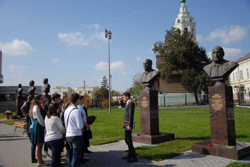 Специальное предложение от музея оружия: пешеходные экскурсии. Спешите видеть, слышать, изучать! Тульский Государственный Музей Оружия