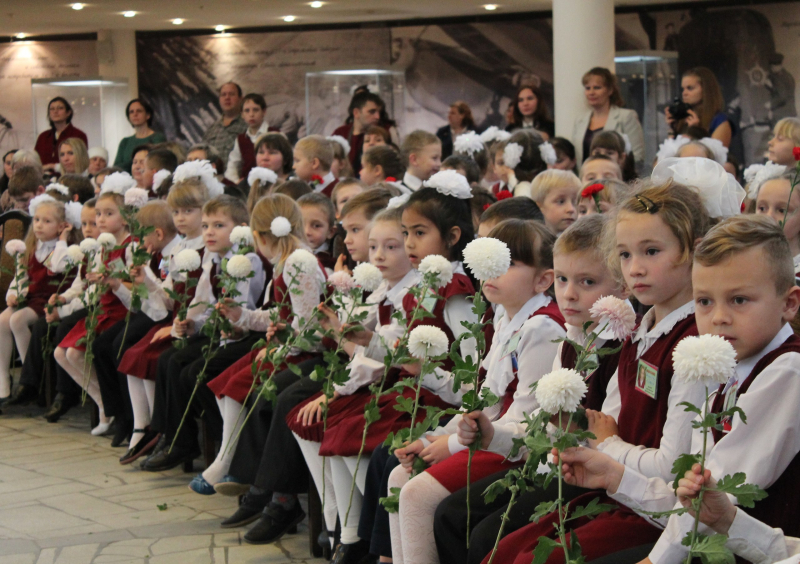 Равняемся на Героев! В музее оружия состоялась ежегодная торжественная церемония посвящения в «юные леоновцы» Тульский Государственный Музей Оружия