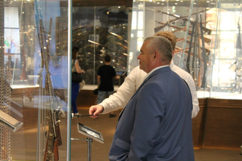 «Радость и гордость за талант тульских мастеров. Их труд – залог безопасности моей страны!» Тульский Государственный Музей Оружия