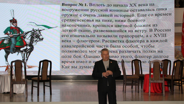 В «Ночь музеев» гостей Тульского музея оружия приветствовал председатель Тульской областной Думы Н.Ю. Воробьев. Тульский Государственный Музей Оружия