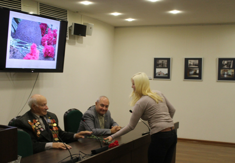 Вспоминая героев Второй мировой войны: встреча ветеранов с молодежью в музее оружия. Тульский Государственный Музей Оружия