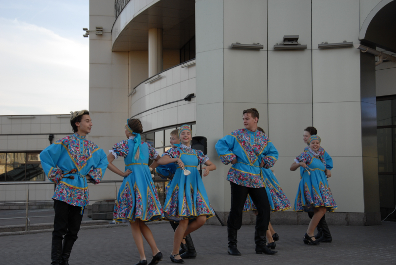«Пусть живет и процветает наша тульская земля!» - праздничная концертная программа в «шлеме» Тульский Государственный Музей Оружия