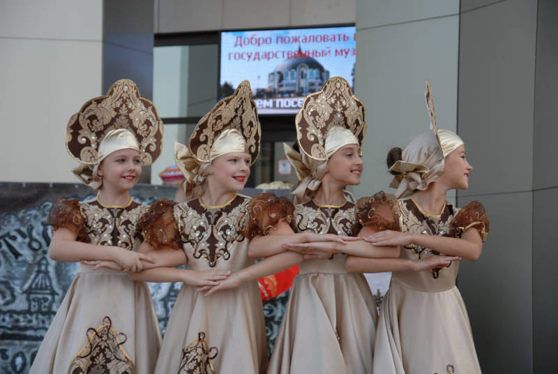 «Пусть живет и процветает наша тульская земля!» - праздничная концертная программа в «шлеме» Тульский Государственный Музей Оружия