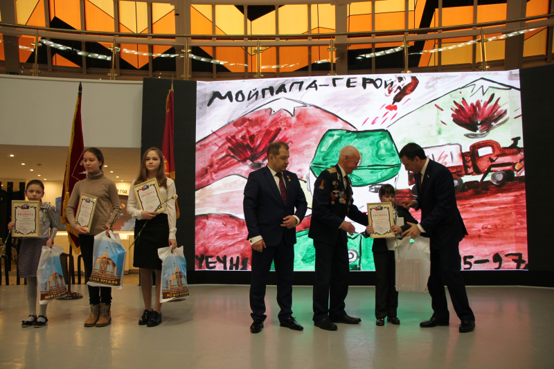 Патриотический форум «Наследники Великой Победы», посвященный 30-летию завершения выполнения задач 40-й армией в Афганистане, прошел в музее оружия. Тульский Государственный Музей Оружия