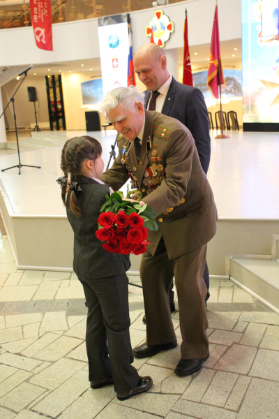 Патриотический форум «Наследники Великой Победы», посвященный 30-летию завершения выполнения задач 40-й армией в Афганистане, прошел в музее оружия. Тульский Государственный Музей Оружия