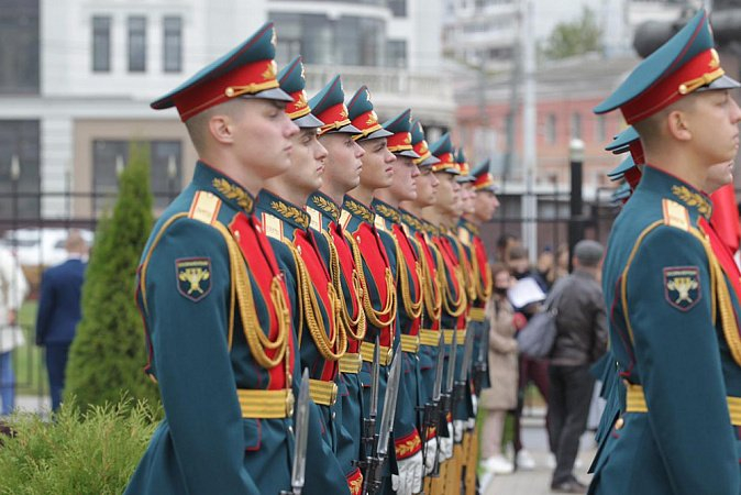 В музее оружия состоялась торжественная церемония открытия бюста – оружейника, Героя России, большого друга музея Николая Александровича Макаровца Тульский Государственный Музей Оружия