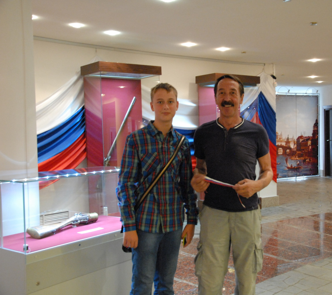 Патриотическая акция в День Российского флага Тульский Государственный Музей Оружия