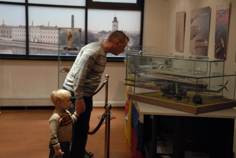 В Тульском музее оружия открылась выставка по стендовому моделизму Тульский Государственный Музей Оружия