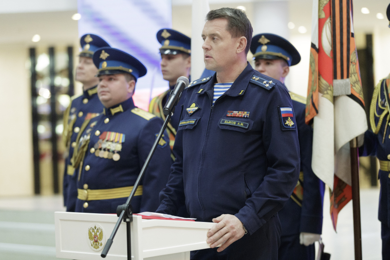 «Служу России!». Торжественная церемония принятия присяги личным составом научно-производственной роты состоялась в музее оружия. Тульский Государственный Музей Оружия