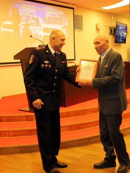 В музее оружия состоялось торжественное собрание, посвященное 65-ой годовщине образования вневедомственной охраны. Тульский Государственный Музей Оружия