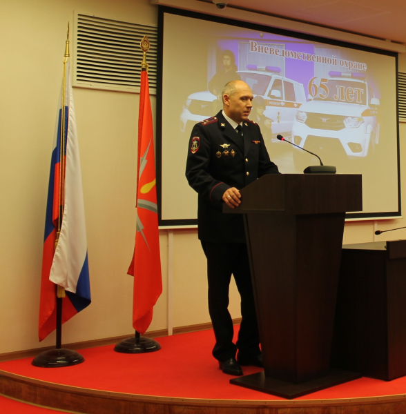 В музее оружия состоялось торжественное собрание, посвященное 65-ой годовщине образования вневедомственной охраны. Тульский Государственный Музей Оружия