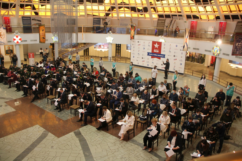 В Тульском музее оружия прошел «Диктант Победы» - Всероссийский исторический диктант на тему событий Великой Отечественной войны. Тульский Государственный Музей Оружия