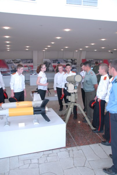 Новое здание музея оружия посетили финалисты Всероссийской военно-спортивной игры «Победа» Тульский Государственный Музей Оружия