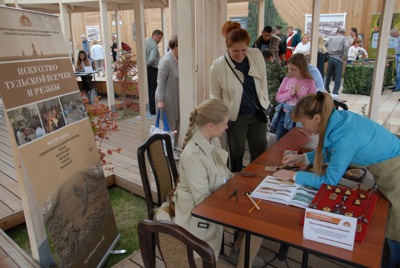Фестиваль «Тула оружейная: от мастера – до защитника», посвященный Дню оружейника, завершился. Тульский Государственный Музей Оружия