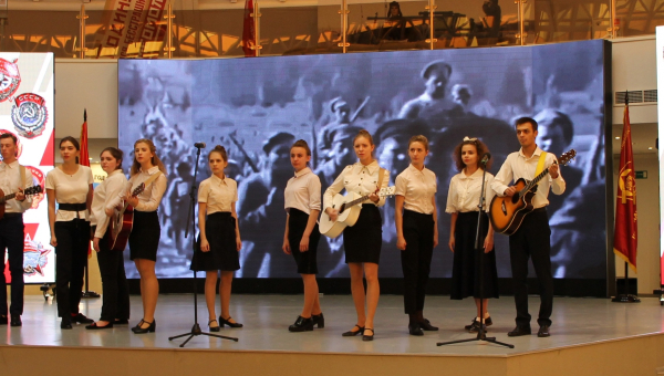 В музее оружия торжественно открыты областные мероприятия, посвященные 100-летию ВЛКСМ! Тульский Государственный Музей Оружия