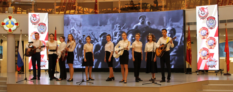 В музее оружия торжественно открыты областные мероприятия, посвященные 100-летию ВЛКСМ! Тульский Государственный Музей Оружия