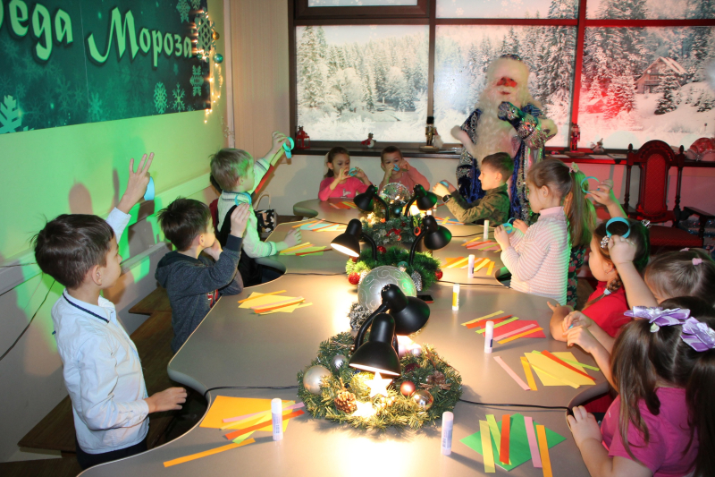 «Мастерская Деда Мороза» в Тульском музее оружия завершила свою работу. Тульский Государственный Музей Оружия