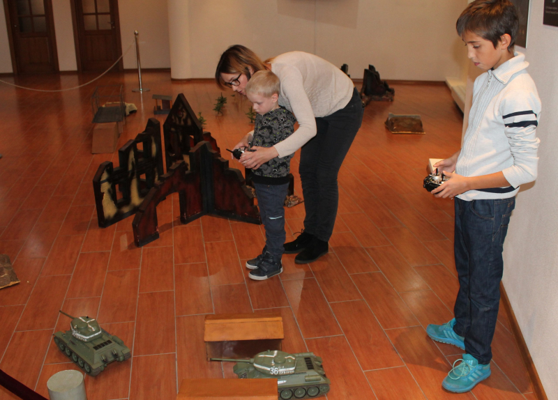 Танковые баталии и интеллектуальные настольные игры в музее оружия Тульский Государственный Музей Оружия