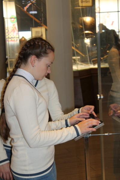 Воспитанницы московского кадетского корпуса «Пансион воспитанниц Министерства обороны РФ» в музее оружия Тульский Государственный Музей Оружия