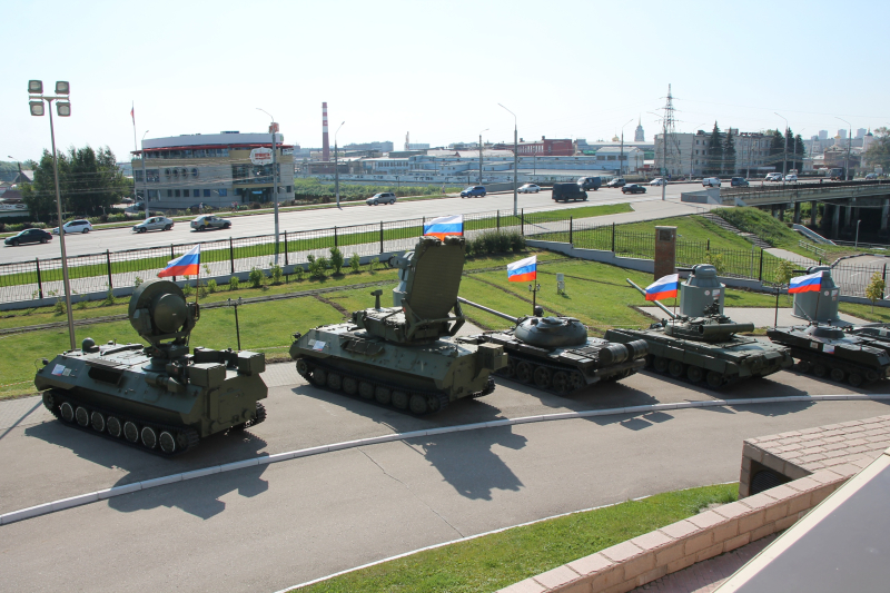 Музей оружия празднует День Государственного флага России Тульский Государственный Музей Оружия