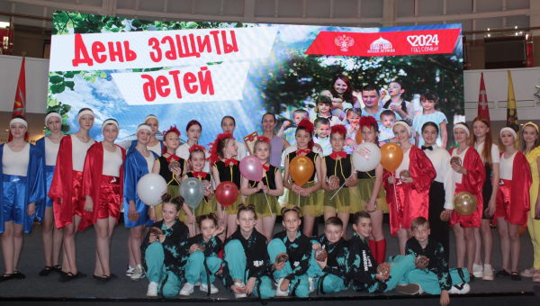 Сегодня Тульский государственный музей оружия по доброй традиции приветствовал юных туляков праздничной программой «ШЛЕМ: Школьники Летом Едут в Музей!» Тульский Государственный Музей Оружия