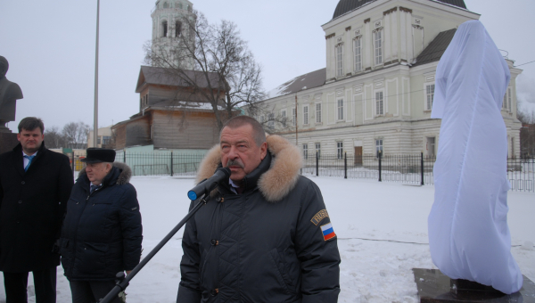 На Аллее Славы знаменитых оружейников г.Тулы музея оружия торжественно открыт бюст Евгения Николаевича Сабинина Тульский Государственный Музей Оружия
