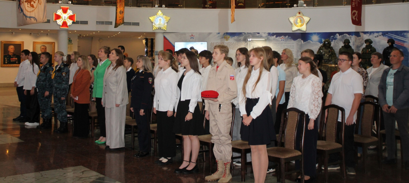 В Тульском государственном музее оружия состоялась торжественная церемония вручения паспорта гражданина Российской Федерации! Тульский Государственный Музей Оружия