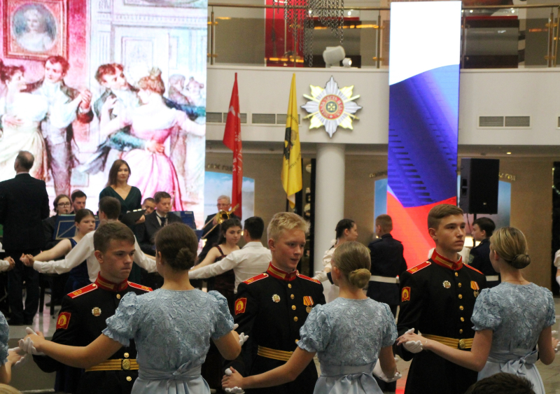 Сегодня посетители музея стали участниками эксклюзивного театрализованного представления «И памяти твоей, Великий Петр, верна твоя Великая Россия!» Тульский Государственный Музей Оружия