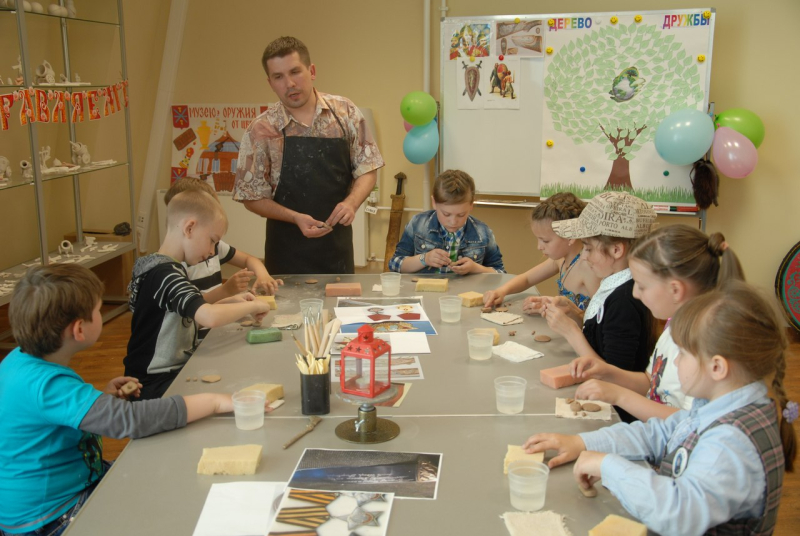 В Международный день семьи музей оружия порадовал посетителей семейными программами! Тульский Государственный Музей Оружия