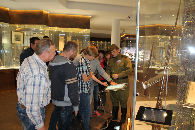 Сегодня в рамках пресс-тура музей оружия посетили представители средств массовой информации Калужской области Тульский Государственный Музей Оружия