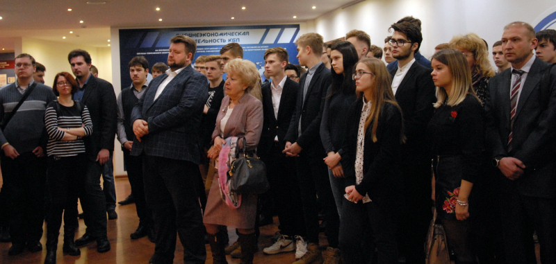 «Наша задача – превосходить!». Выставка открыта! Приглашаем в здание-шлем! Тульский Государственный Музей Оружия