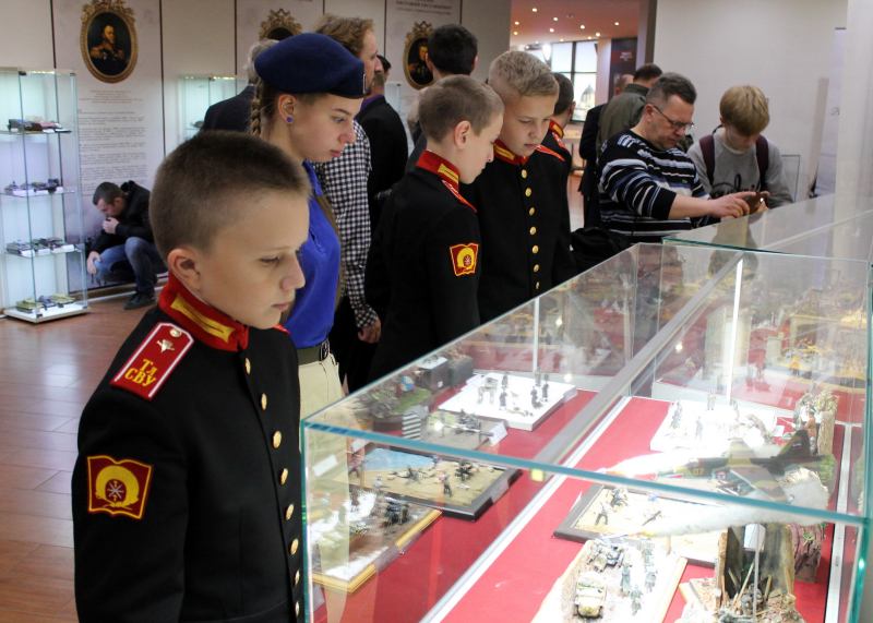 Выставка «Техника в масштабе» открыта в Тульском музее оружия! Тульский Государственный Музей Оружия