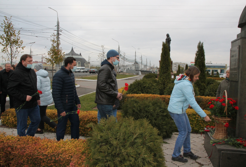 Тульский музей оружия принял участие в памятном мероприятии Императорского Тульского оружейного завода, посвященном 100-летию со дня рождения легендарного оружейника Г.А. Пушкина Тульский Государственный Музей Оружия