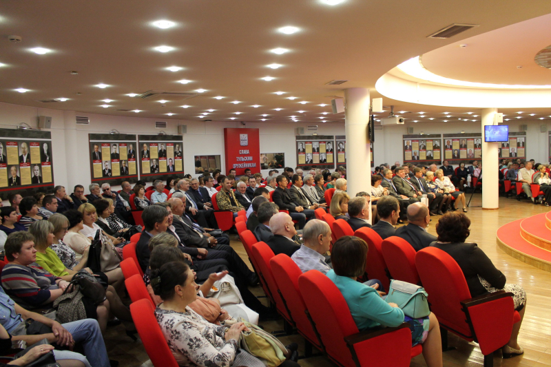 «Тула по праву горда туляками!». В музее оружия чествуют оружейников. Тульский Государственный Музей Оружия