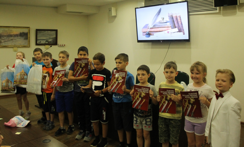 И вновь нас собирает вместе имя это! К 220-летию А.С. Пушкина в музее оружия - праздничная викторина! Тульский Государственный Музей Оружия