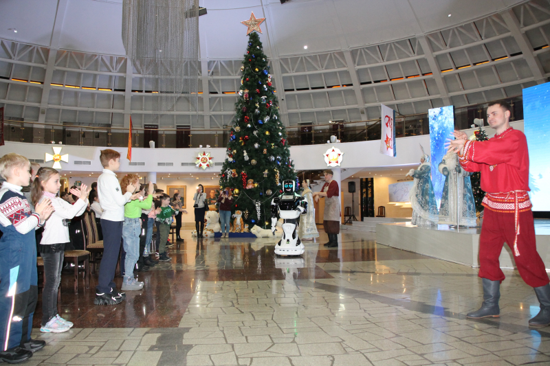 29 декабря в Тульском музее оружия состоится последнее в 2021 году детское новогоднее представление «На страже сокровищ волшебного Шлема»! Тульский Государственный Музей Оружия