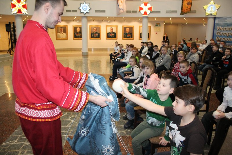 29 декабря в Тульском музее оружия состоится последнее в 2021 году детское новогоднее представление «На страже сокровищ волшебного Шлема»! Тульский Государственный Музей Оружия