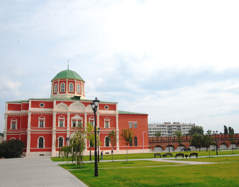 12 июня в 11.00 в музее оружия - праздничный концерт. Музей работает до 21.00 (касса – до 20.00 часов)! Приходите к нам в гости! Тульский Государственный Музей Оружия